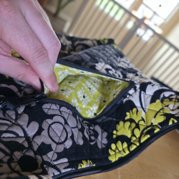 Retired Vera Bradley Quilted Hipster Crossbody Baroque Yellow Black White Bag - Picture 3 of 6